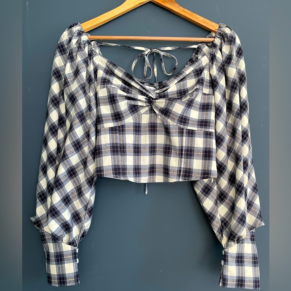 Urban Revivo Plaid Cropped Fitted Woman’s Top Size 6